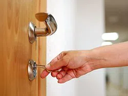 City Locksmith Services Greenwich, CT 203-893-4204 City Locksmith Services Greenwich, CT 203-893-4204